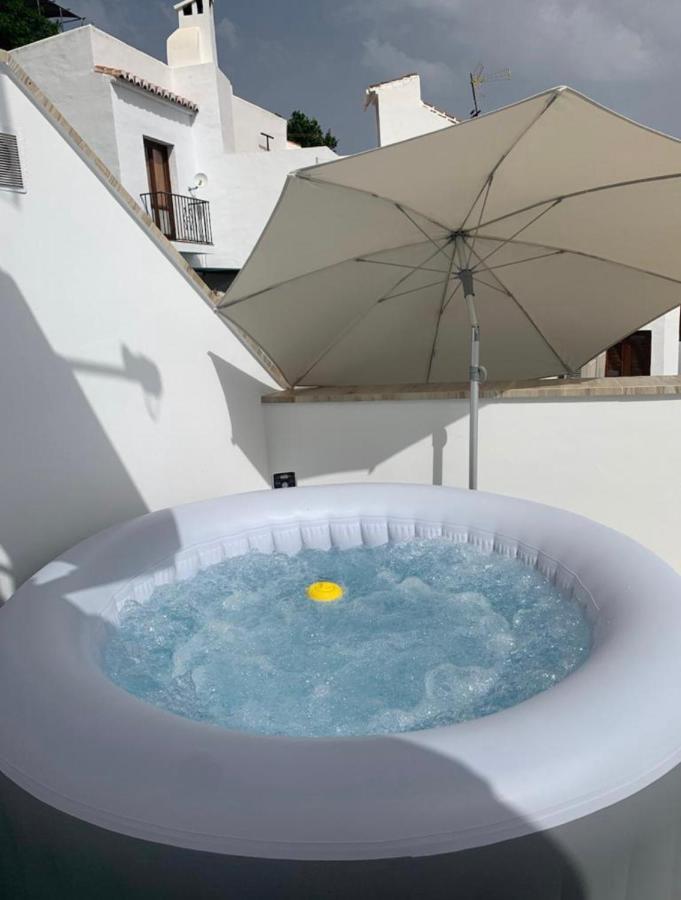 Cerezo'S House - Terrace & Jacuzzi Villa Frigiliana Kültér fotó